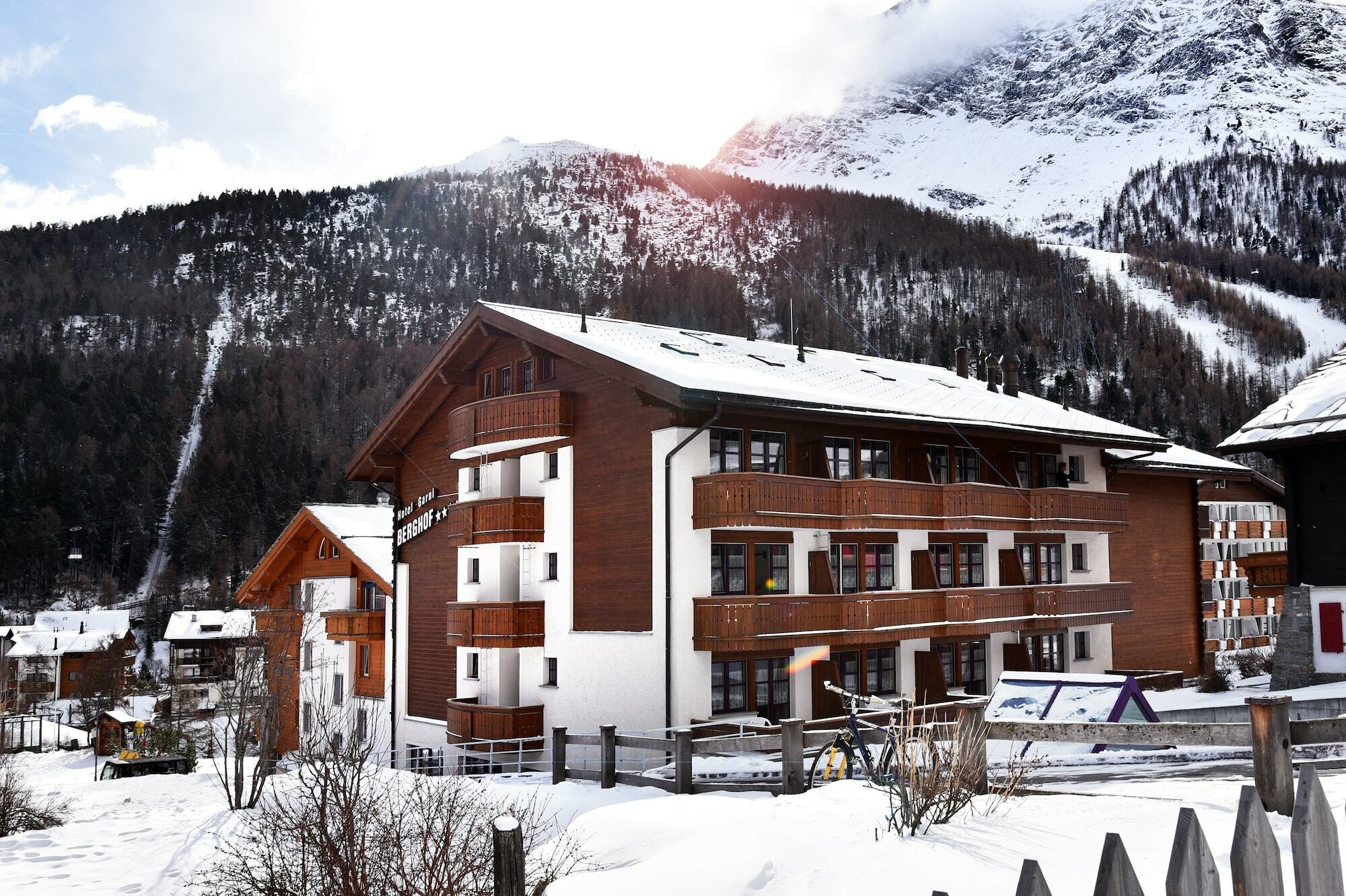 Berghof Garni - The Dom Collection Bed & Breakfast Saas-Fee Exterior photo